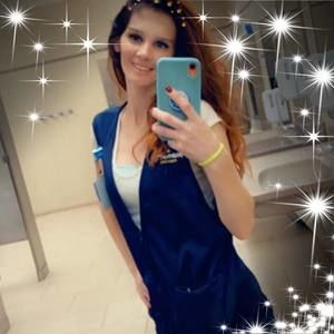 Meet your Posher, Debra